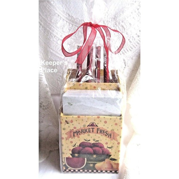 Debbie Mumm MARKET BASKET Note Caddy Gift Set Appl - Picture 1 of 4